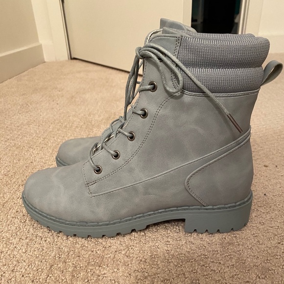 Lace-up ankle boots - Picture 4 of 4